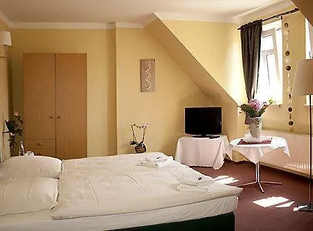 Zur Neuenburg Freyburg